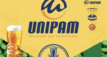 Estudantes de cursos de Engenharia do UNIPAM apresentam cerveja artesanal produzida durante projeto acadêmico em festival Estudantes de cursos de Engenharia do UNIPAM apresentam cerveja artesanal produzida durante projeto acadêmico em festival