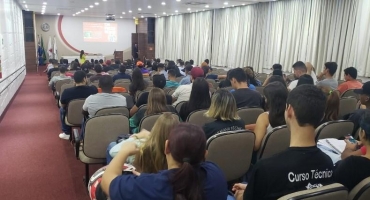 Cursos de Administração e de Gestão Comercial realizam Simpósio de Educação Tecnológica e Empreendedora Cursos de Administração e de Gestão Comercial realizam Simpósio de Educação Tecnológica e Empreendedora