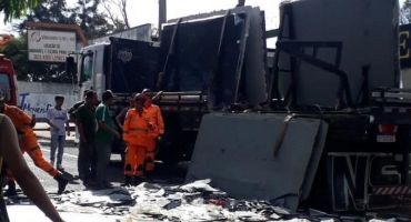 Casal de empresários morrem atingidos por pedras de granito na cidade de Patrocínio Casal de empresários morrem atingidos por pedras de granito na cidade de Patrocínio