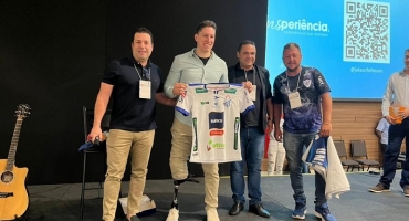 Ex-goleiro Follmann retorna a Patos de Minas para palestra no Congresso Mineiro de Empreendedorismo (COMINE) Ex-goleiro Follmann retorna a Patos de Minas para palestra no Congresso Mineiro de Empreendedorismo (COMINE)