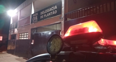 Passageiro passa a mão em seio de mulher dentro de ônibus intermunicipal e é preso em Patos de Minas Passageiro passa a mão em seio de mulher dentro de ônibus intermunicipal e é preso em Patos de Minas