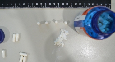 Policiais penais de Patrocínio apreendem cocaína enviada para preso através de kit postal Policiais penais de Patrocínio apreendem cocaína enviada para preso através de kit postal