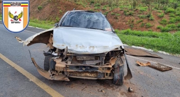 Motorista e passageiro ficam feridos em acidente na BR-354 entre Lagoa e Patos de Minas Motorista e passageiro ficam feridos em acidente na BR-354 entre Lagoa e Patos de Minas