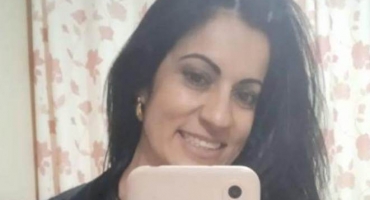 Feminicídio: mulher é morta a facadas pelo marido na cidade de Varjão de Minas Feminicídio: mulher é morta a facadas pelo marido na cidade de Varjão de Minas