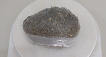 Mulher é presa após ser flagrada com droga dentro de cela íntima no presídio de Patrocínio Mulher é presa após ser flagrada com droga dentro de cela íntima no presídio de Patrocínio