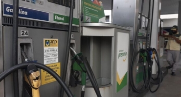 Gasolina subirá R$ 0,69 e etanol, R$ 0,26 com reoneração de combustíveis em 2023