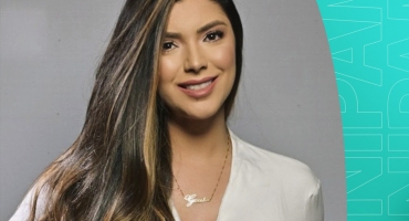 Ex-aluna de Jornalismo é coautora de livro sobre educação, formação e desenvolvimento profissional Ex-aluna de Jornalismo é coautora de livro sobre educação, formação e desenvolvimento profissional