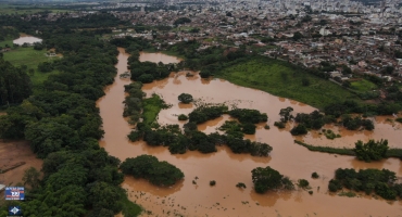Patos de Minas: Rio Paranaíba continua subindo e chega a 9,33 metros acima do nível normal Patos de Minas: Rio Paranaíba continua subindo e chega a 9,33 metros acima do nível normal