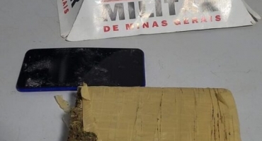Lagoa Formosa: Polícia Militar Rodoviária apreende barra de maconha na BR-354 Lagoa Formosa: Polícia Militar Rodoviária apreende barra de maconha na BR-354