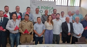 Amapar e Cispar empossam novas diretorias para o ano de 2023 Amapar e Cispar empossam novas diretorias para o ano de 2023