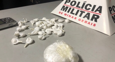 Patos de Minas: indivíduo com passagem por tráfico internacional de drogas é preso com cocaína em bar que é proprietário Patos de Minas: indivíduo com passagem por tráfico internacional de drogas é preso com cocaína em bar que é proprietário