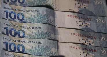 Caixa começa a pagar Bolsa Família de R$ 600 nesta quarta-feira Caixa começa a pagar Bolsa Família de R$ 600 nesta quarta-feira