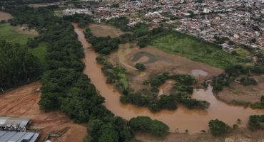 Após temporal em Patos de Minas Rio Paranaíba voltou a subir 