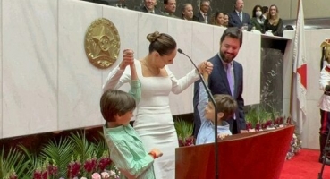 Lud Falcão e outros 75 deputados estaduais são empossados na Assembleia Legislativa de Minas Gerais (ALMG) Lud Falcão e outros 75 deputados estaduais são empossados na Assembleia Legislativa de Minas Gerais (ALMG)