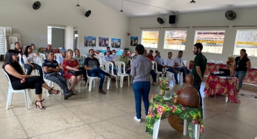 Secretaria de Desenvolvimento Social de Lagoa Formosa realiza reunião com diretores dos Conselhos Comunitários do município Secretaria de Desenvolvimento Social de Lagoa Formosa realiza reunião com diretores dos Conselhos Comunitários do município
