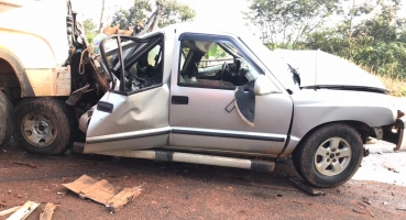 Quatro veículos se envolvem em acidente na BR-365 em Patos de Minas Quatro veículos se envolvem em acidente na BR-365 em Patos de Minas