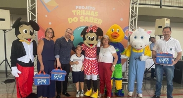 FEPAM, UNIPAM e empresas parceiras entregam mil kits escolares para escolas da rede pública de ensino FEPAM, UNIPAM e empresas parceiras entregam mil kits escolares para escolas da rede pública de ensino