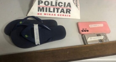 Rapaz é suspeito de esfaquear vizinho em Patos de Minas; motivo seria barulho de escapamento de motocicleta Rapaz é suspeito de esfaquear vizinho em Patos de Minas; motivo seria barulho de escapamento de motocicleta