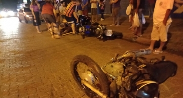 Acidente envolvendo duas motocicletas em Patos de Minas deixa condutores feridos Acidente envolvendo duas motocicletas em Patos de Minas deixa condutores feridos