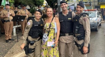 Polícia Militar de Patos de Minas faz homenagem ao Dia Internacional da Mulher Polícia Militar de Patos de Minas faz homenagem ao Dia Internacional da Mulher