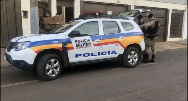 Rapaz tenta fugir da polícia pulando de apartamento de um prédio para outro em Patos de Minas Rapaz tenta fugir da polícia pulando de apartamento de um prédio para outro em Patos de Minas