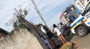 Patos de Minas: homem é esfaqueado no bairro Padre Eustáquio; suposto autor está foragido Patos de Minas: homem é esfaqueado no bairro Padre Eustáquio; suposto autor está foragido