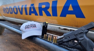 Motorista é detido na BR-354 por porte ilegal de arma de fogo Motorista é detido na BR-354 por porte ilegal de arma de fogo