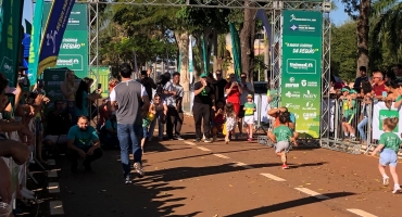 Corrida do Pipoquinha é realizada em Patos de Minas 