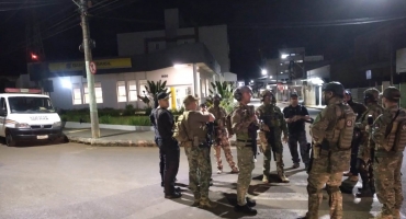 Lagoa Formosa – Polícia Militar realiza treinamento de alta complexidade visando combate a ataques contra caixas eletrônicos Lagoa Formosa – Polícia Militar realiza treinamento de alta complexidade visando combate a ataques contra caixas eletrônicos