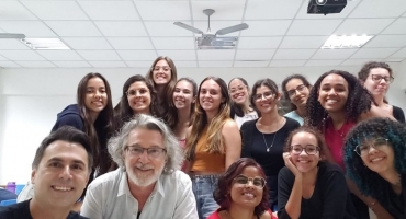 Professor de arquitetura e urbanismo do UNIPAM ministra palestra para estudantes da UFU Professor de arquitetura e urbanismo do UNIPAM ministra palestra para estudantes da UFU