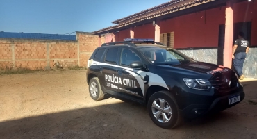 Carmo do Paranaíba: Operação Caminhos Seguros da PCMG prende proprietária de casa de prostituição e resgata adolescente que trabalhava no local Carmo do Paranaíba: Operação Caminhos Seguros da PCMG prende proprietária de casa de prostituição e resgata adolescente que trabalhava no local