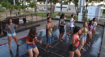 Flash Dance- Grupo de dança de Lagoa Formosa tem como referência a inclusão social 