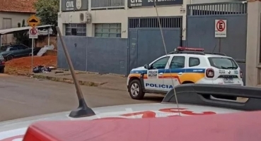 Homem é preso em Patos de Minas após agredir a própria mãe idosa e ameaçar o pai Homem é preso em Patos de Minas após agredir a própria mãe idosa e ameaçar o pai