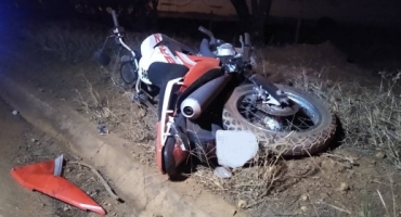 Motoqueiro se envolve em acidente com automóvel em Patos de Minas e precisa amputar uma das pernas Motoqueiro se envolve em acidente com automóvel em Patos de Minas e precisa amputar uma das pernas
