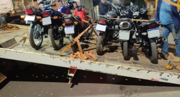 São Gotardo - Polícia Militar realiza operação contra motociclistas envolvidos em perturbação do sossego público São Gotardo - Polícia Militar realiza operação contra motociclistas envolvidos em perturbação do sossego público