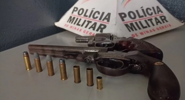 Suspeitos de tentativa de homicídio contra jogador da URT são detidos no bairro Alvorada em Patos de Minas Suspeitos de tentativa de homicídio contra jogador da URT são detidos no bairro Alvorada em Patos de Minas