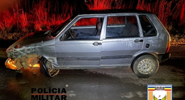 Lagoa Formosa - Polícia Militar Rodoviária registra colisão lateral entre veículos de passeio na BR-352 Lagoa Formosa - Polícia Militar Rodoviária registra colisão lateral entre veículos de passeio na BR-352