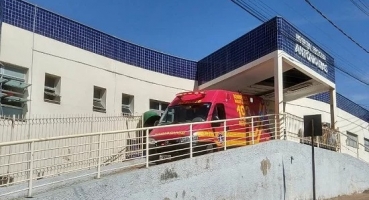 Patos de Minas - Coletor de lixo é atacado por cão da raça pitbull no bairro Residencial Sorriso Patos de Minas - Coletor de lixo é atacado por cão da raça pitbull no bairro Residencial Sorriso
