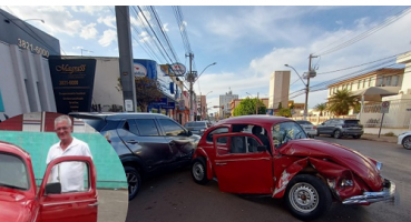 Vítima de acidente entre dois carros na rua Major Gote em Patos de Minas morre no hospital Vítima de acidente entre dois carros na rua Major Gote em Patos de Minas morre no hospital