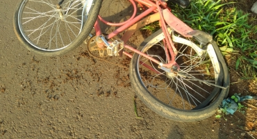Ciclista é atropelado por caminhão na BR-354 em Lagoa Formosa e fica gravemente ferido Ciclista é atropelado por caminhão na BR-354 em Lagoa Formosa e fica gravemente ferido