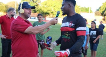  Goleiro brilha, Santa Cruz vence o Nacional nos pênaltis e conquista vaga nas semifinais do Campeonato Regional