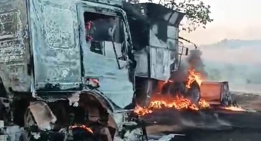 Incêndio destrói colheitadeira e carreta bitrem no município de Lagoa Formosa ; VEJA VÍDEO Incêndio destrói colheitadeira e carreta bitrem no município de Lagoa Formosa ; VEJA VÍDEO