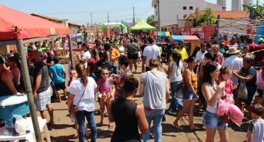 Encontro das Crianças 2 reúne centenas de baixinhos em Lagoa Formosa 