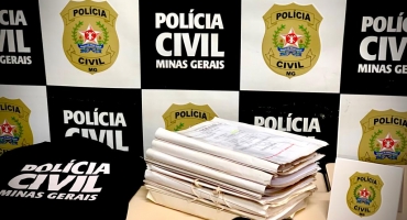 Polícia Civil indicia dupla por crimes em pátio de veículos no Alto Paranaíba Polícia Civil indicia dupla por crimes em pátio de veículos no Alto Paranaíba