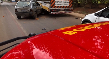 Passageira de veículo fica ferida em acidente ocorrido na Avenida Tancredo Neves em Patos de Minas Passageira de veículo fica ferida em acidente ocorrido na Avenida Tancredo Neves em Patos de Minas