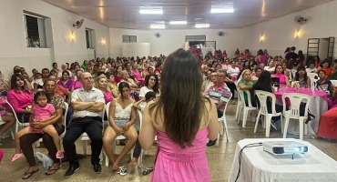 Lagoa Formosa - Secretaria Municipal de Saúde realiza jantar do Outubro Rosa 2023 com teatro, palestras e sorteio de brindes