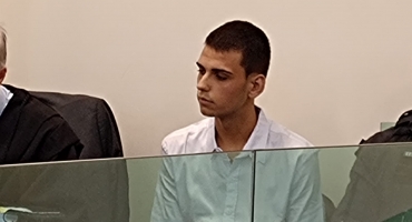 Patos de Minas - Acusado de matar idoso com bala perdida e atingir jovem com oito tiros é condenado a mais 17 anos de prisão Patos de Minas - Acusado de matar idoso com bala perdida e atingir jovem com oito tiros é condenado a mais 17 anos de prisão