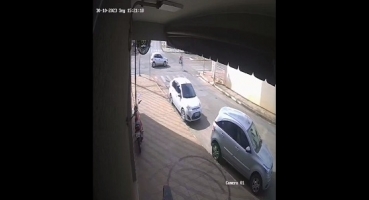 VÍDEO: Acidente de trânsito deixa ciclista em estado grave, em Patos de Minas VÍDEO: Acidente de trânsito deixa ciclista em estado grave, em Patos de Minas