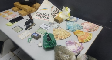 PM de Patos de Minas localiza arma, munições e grande quantidade de drogas no bairro Nossa Senhora Aparecida PM de Patos de Minas localiza arma, munições e grande quantidade de drogas no bairro Nossa Senhora Aparecida
