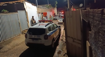 Veículo furtado em Carmo do Paranaíba é apreendido após perseguição a criminosos em Patos de Minas Veículo furtado em Carmo do Paranaíba é apreendido após perseguição a criminosos em Patos de Minas
